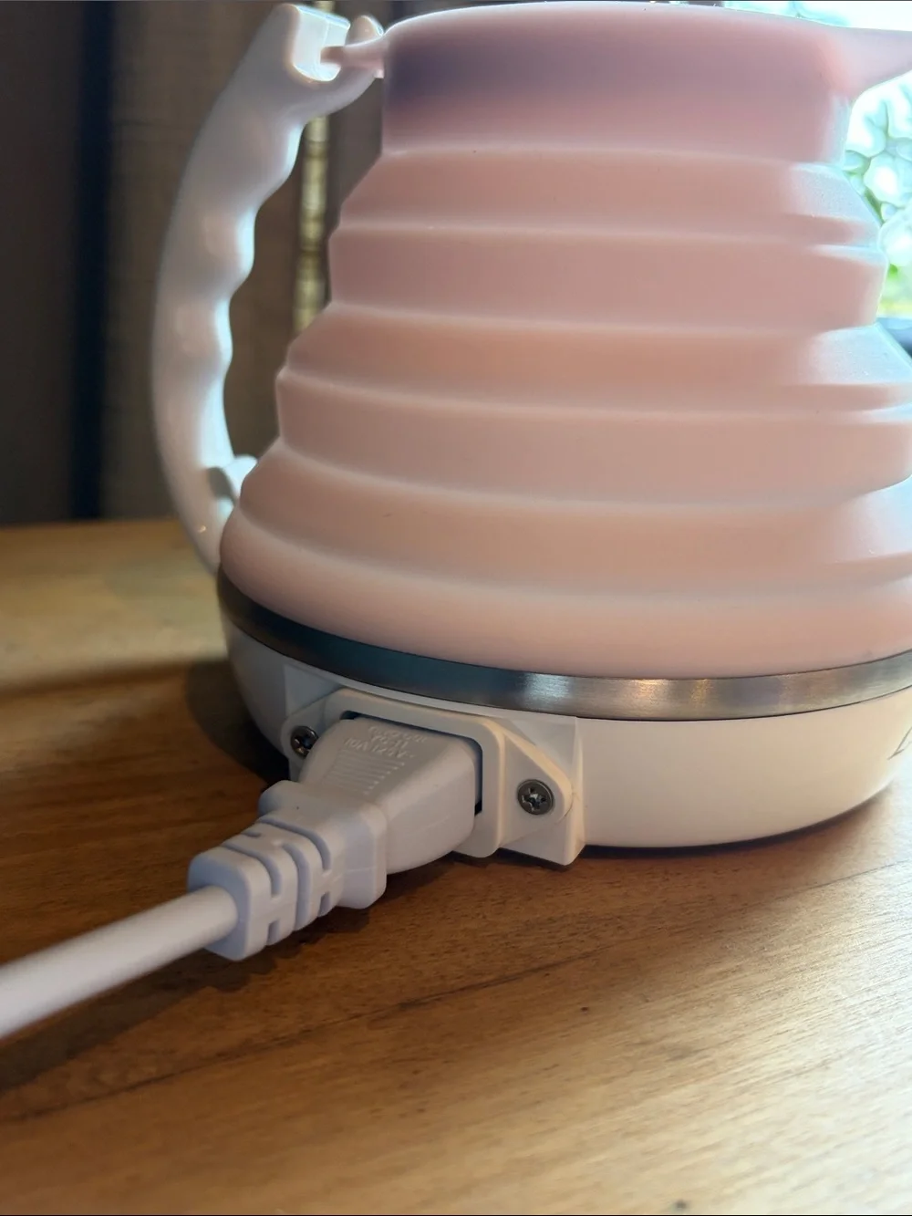 Pink Collapsible Electric Kettle Travel Case